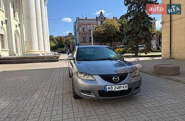 Седан Mazda 3 2004 в Запоріжжі