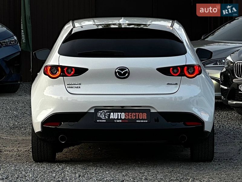 Хетчбек Mazda 3 2024 в Харкові