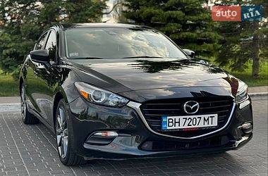 Седан Mazda 3 2018 в Львове