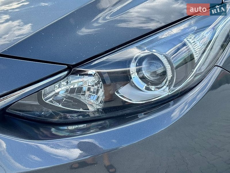 Хетчбек Mazda 3 2015 в Хусті