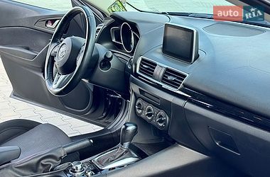 Хетчбек Mazda 3 2015 в Хусті
