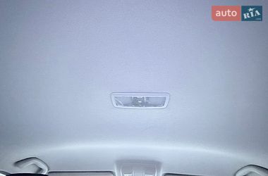 Седан Mazda 3 2015 в Днепре