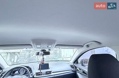 Седан Mazda 3 2015 в Дніпрі