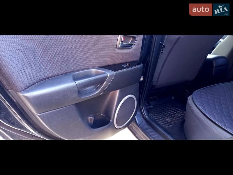Седан Mazda 3 2008 в Ананьеве