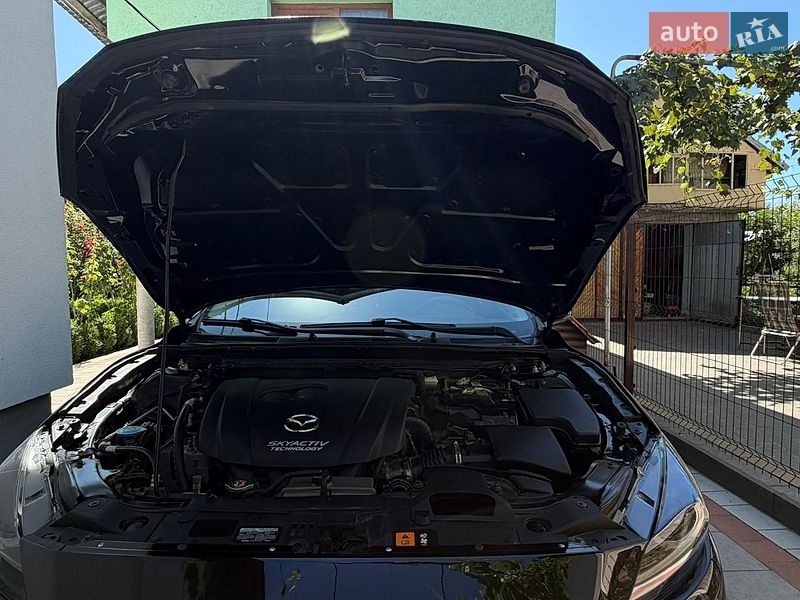 Седан Mazda 3 2018 в Винниках