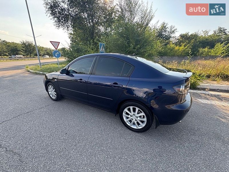 Седан Mazda 3 2009 в Запорожье