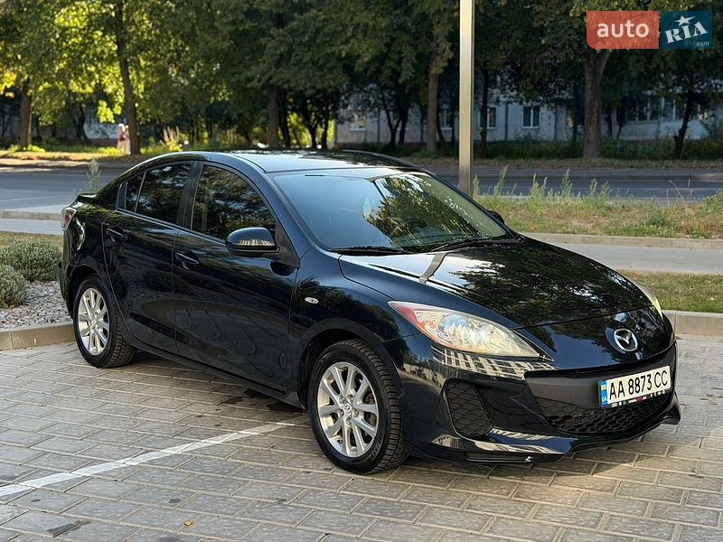 Седан Mazda 3 2013 в Рівному