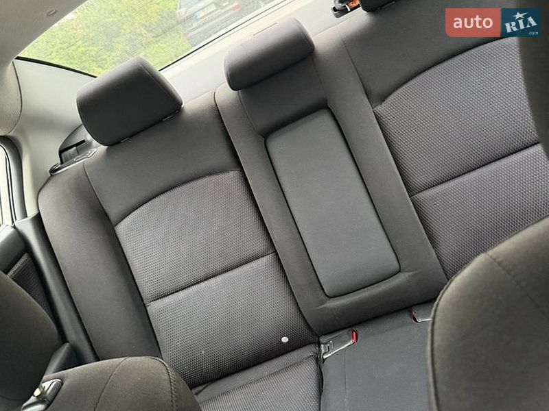 Седан Mazda 3 2007 в Киеве