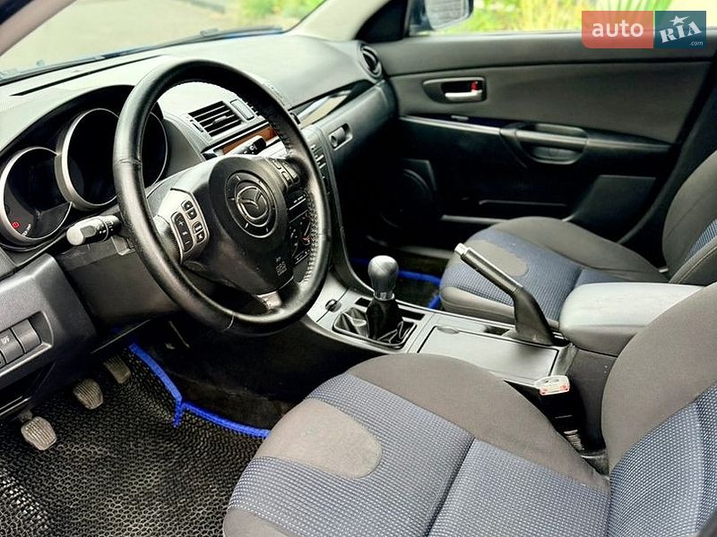 Хетчбек Mazda 3 2003 в Білій Церкві