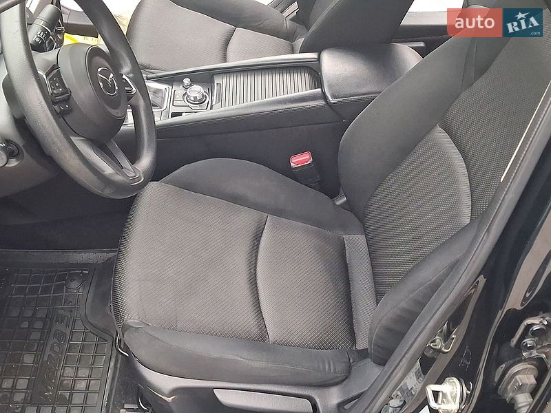 Седан Mazda 3 2017 в Вишгороді