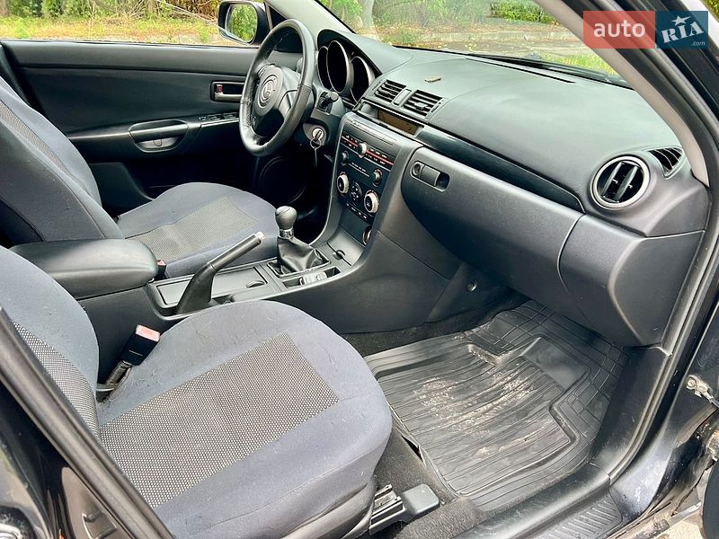 Хэтчбек Mazda 3 2004 в Львове