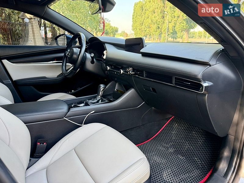 Хетчбек Mazda 3 2019 в Харкові