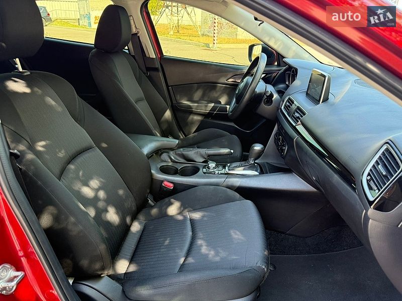 Хэтчбек Mazda 3 2016 в Киеве
