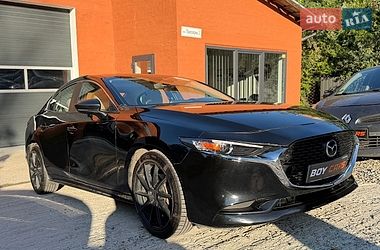 Седан Mazda 3 2020 в Ивано-Франковске