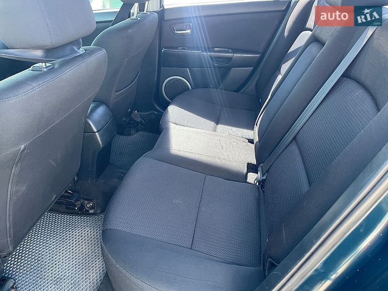 Седан Mazda 3 2007 в Полтаві