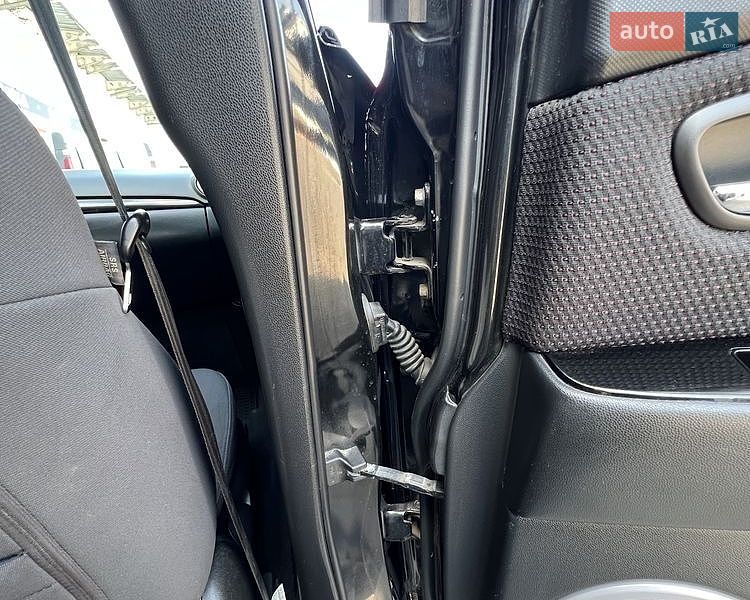 Седан Mazda 3 2008 в Харкові
