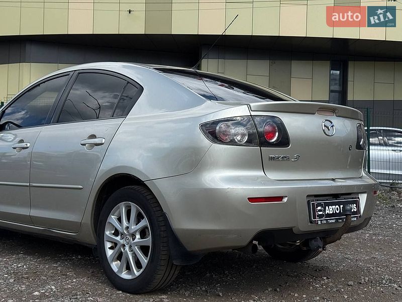 Седан Mazda 3 2008 в Киеве