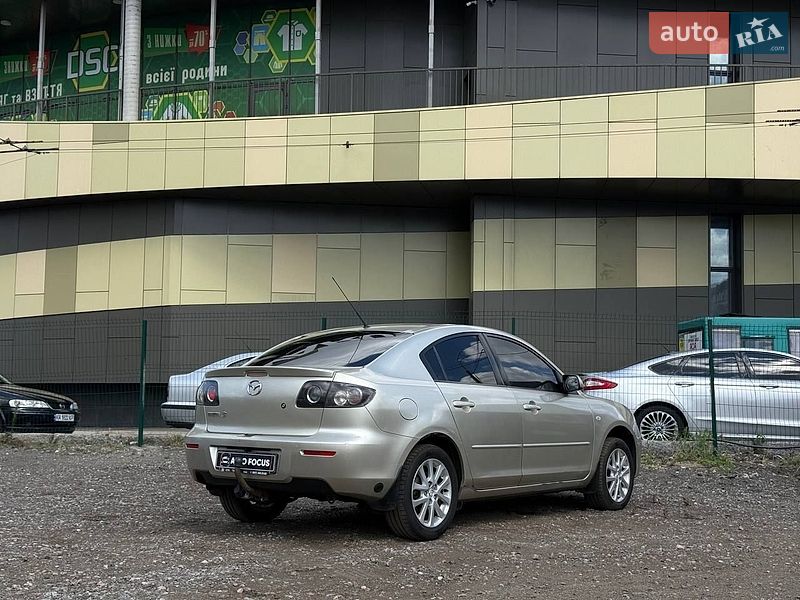 Седан Mazda 3 2008 в Киеве