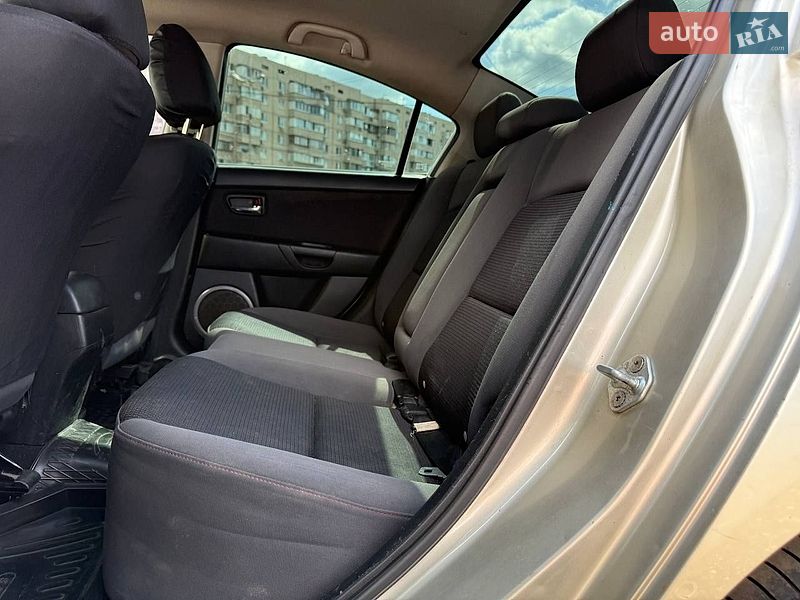 Седан Mazda 3 2008 в Киеве