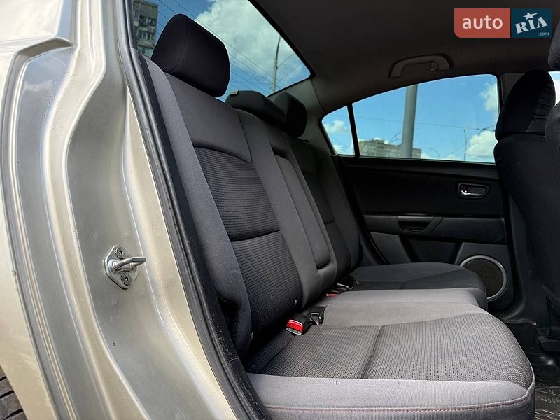 Седан Mazda 3 2008 в Киеве