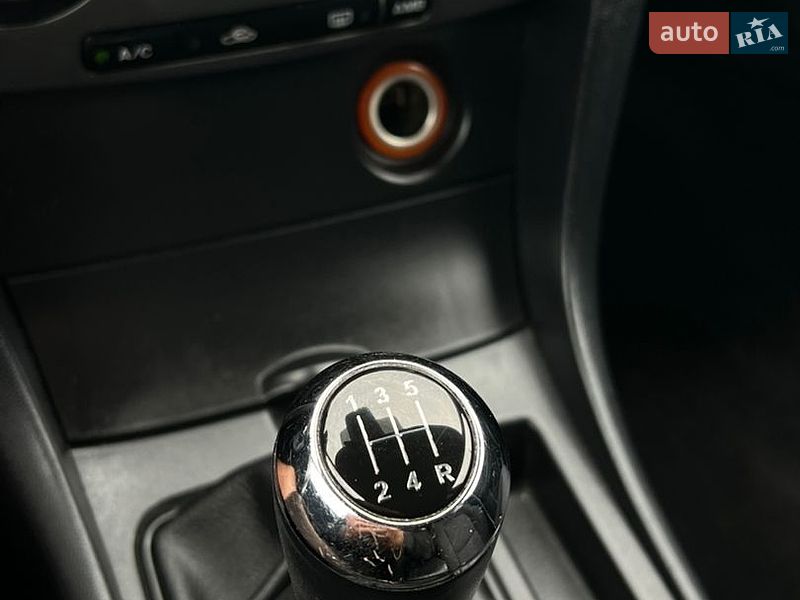 Хэтчбек Mazda 3 2007 в Запорожье