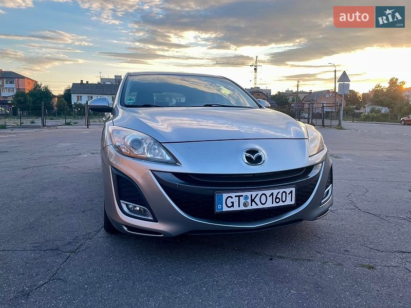 Хэтчбек Mazda 3 2010 в Виннице