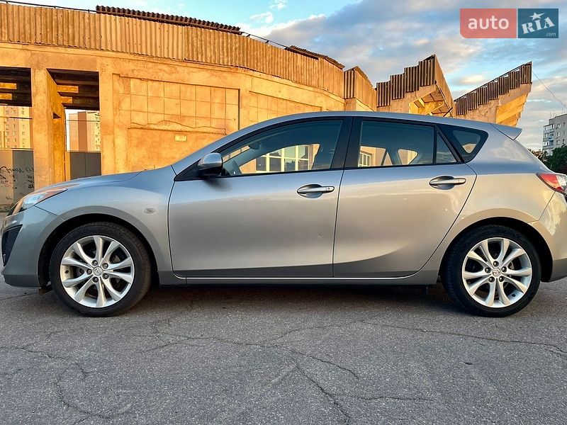 Хэтчбек Mazda 3 2010 в Виннице