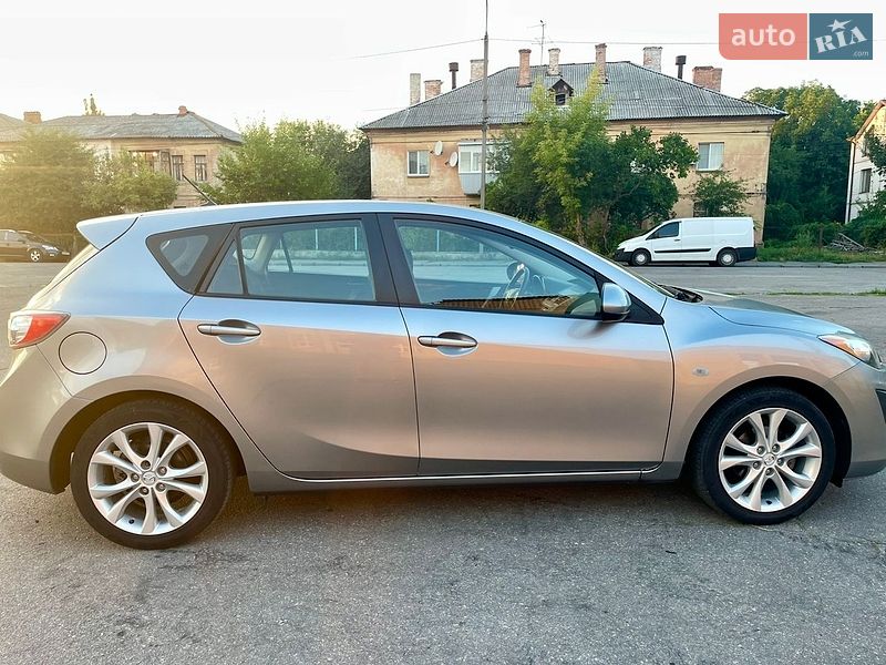Хэтчбек Mazda 3 2010 в Виннице