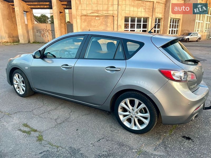 Хэтчбек Mazda 3 2010 в Виннице