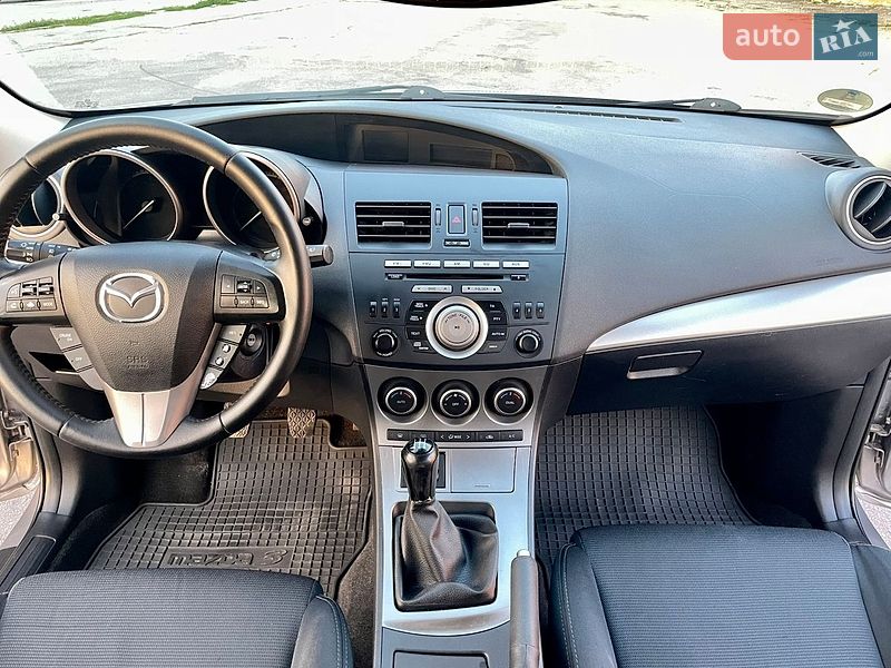 Хэтчбек Mazda 3 2010 в Виннице