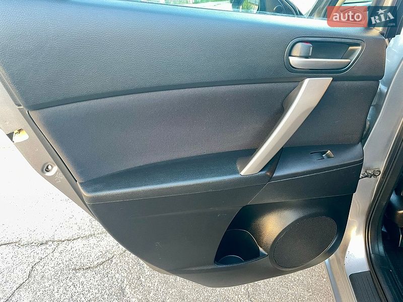 Хэтчбек Mazda 3 2010 в Виннице