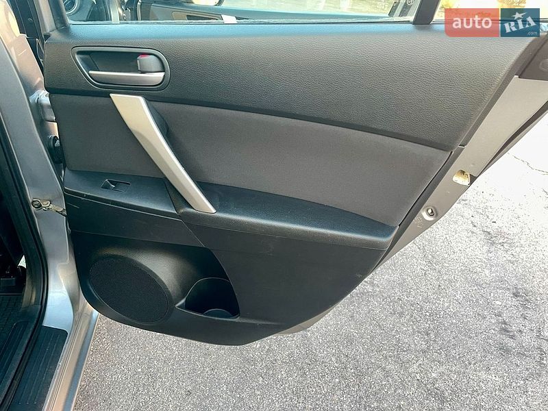 Хэтчбек Mazda 3 2010 в Виннице