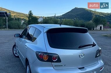 Хетчбек Mazda 3 2004 в Міжгір'ї
