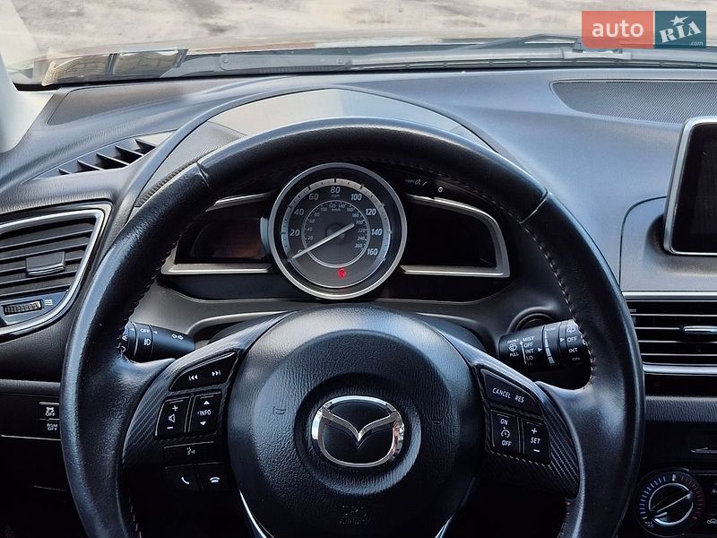 Хэтчбек Mazda 3 2014 в Верхнеднепровске