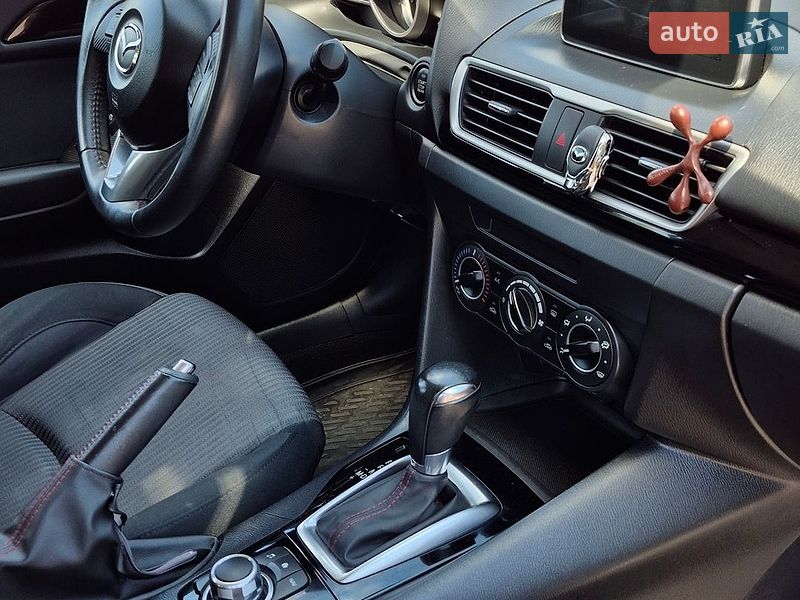 Хэтчбек Mazda 3 2014 в Верхнеднепровске