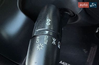 Седан Mazda 3 2018 в Киеве