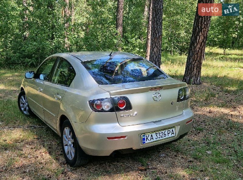 Седан Mazda 3 2006 в Києві