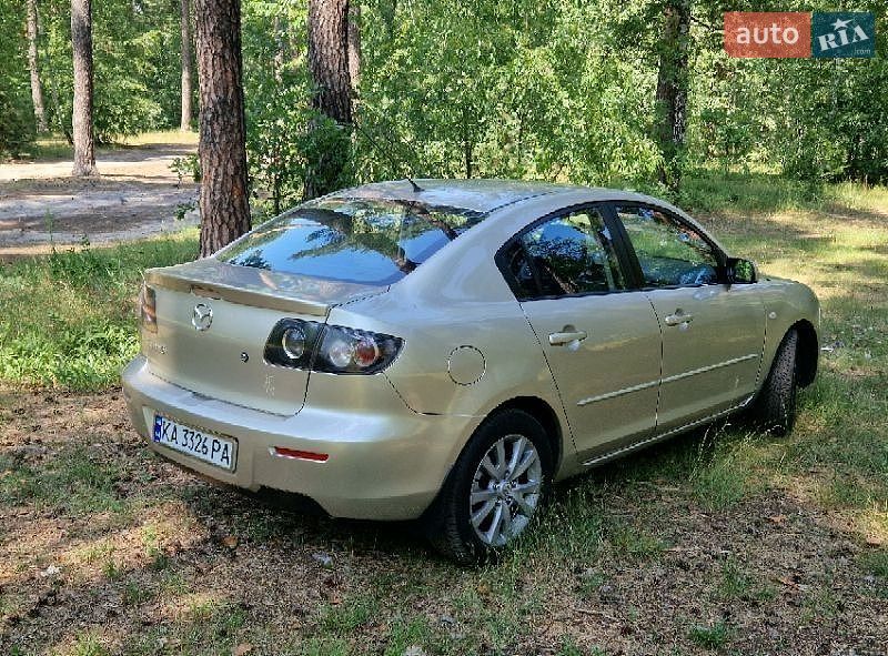 Седан Mazda 3 2006 в Києві