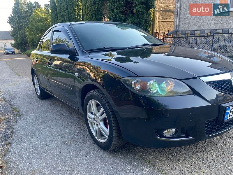 Седан Mazda 3 2007 в Черновцах