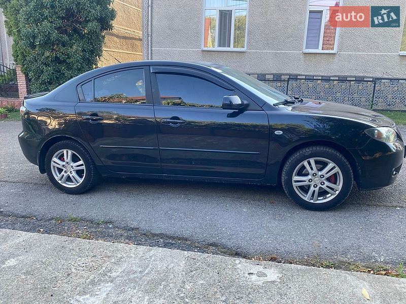 Седан Mazda 3 2007 в Черновцах