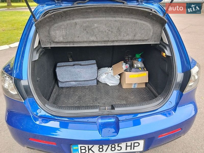 Хэтчбек Mazda 3 2006 в Синельниково