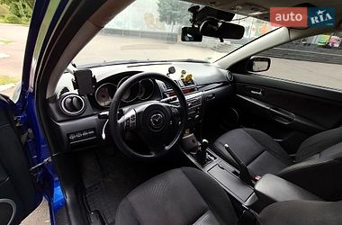 Хэтчбек Mazda 3 2006 в Синельниково