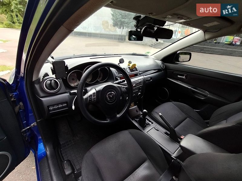 Хэтчбек Mazda 3 2006 в Синельниково