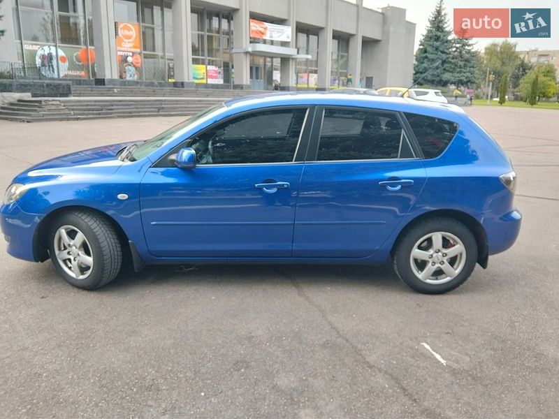 Хэтчбек Mazda 3 2006 в Синельниково