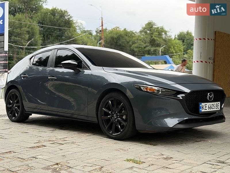 Хэтчбек Mazda 3 2022 в Днепре