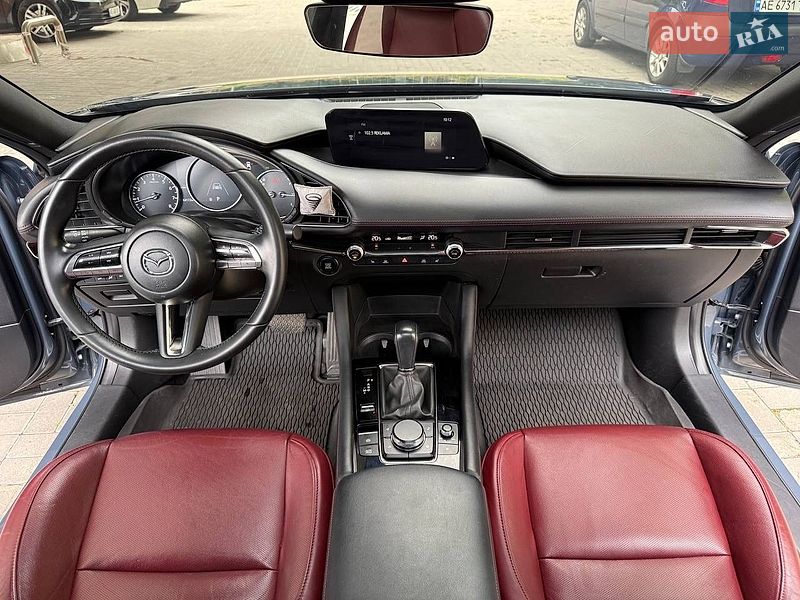 Хэтчбек Mazda 3 2022 в Днепре