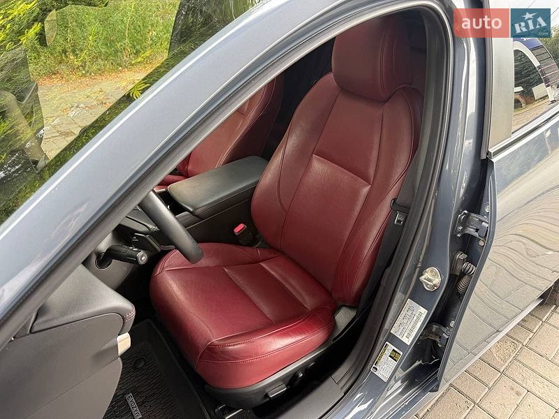 Хэтчбек Mazda 3 2022 в Днепре