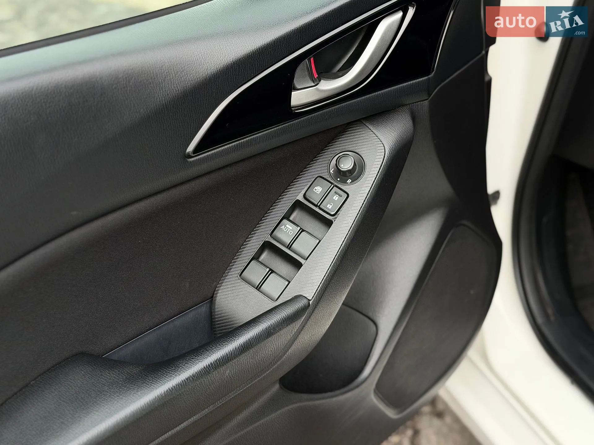 2015 Mazda 3 - мініатюра 23