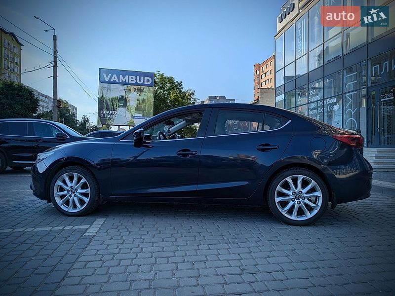 Седан Mazda 3 2014 в Івано-Франківську