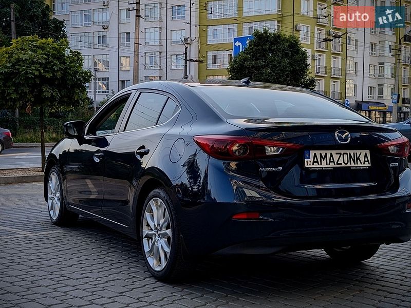 Седан Mazda 3 2014 в Івано-Франківську